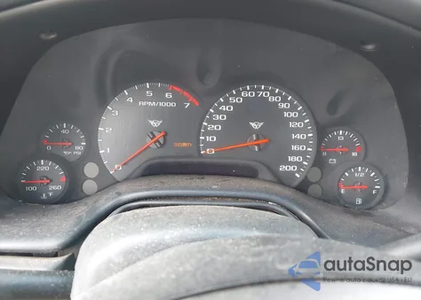 1998 Chevrolet Corvette z USA, uszkodzony, nr VIN 1G1YY32G1W5122393